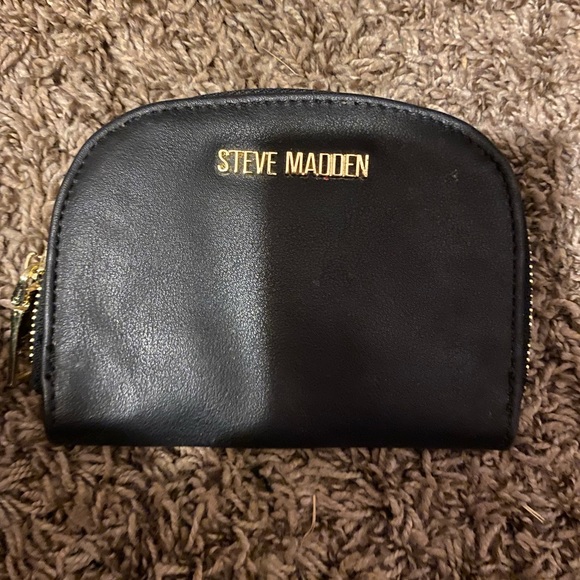 Wallet - Picture 1 of 1